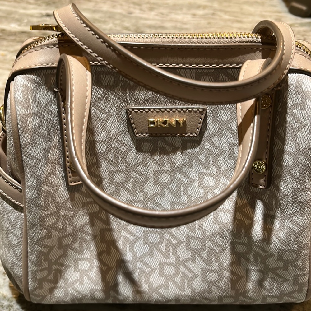 Woman’s purse